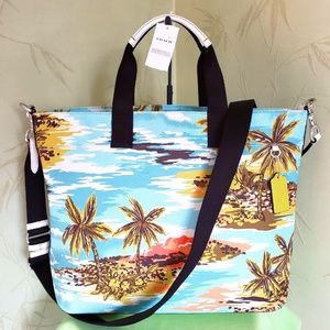 COACH TOTE 38 WITH HAWAIIAN PRINT:NWT BLUE/MULTI  CK261
